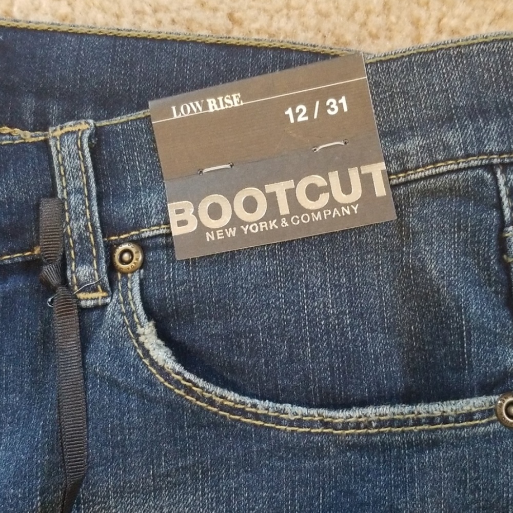 Low Rise Bootcut Jeans - Picture 5 of 8